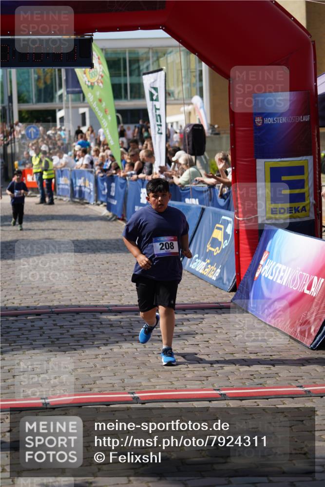 13.06.2025 - Holstenköstenlauf Felixshl http://msf.ph/oto/7924311 13.06.2025 16:10:50 Laufen 206, 207, 208 meine-sportfotos.de