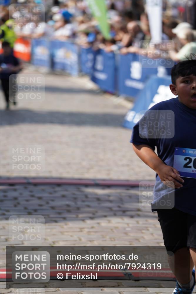 13.06.2025 - Holstenköstenlauf Felixshl http://msf.ph/oto/7924319 13.06.2025 16:10:51 Laufen 206, 207, 208 meine-sportfotos.de