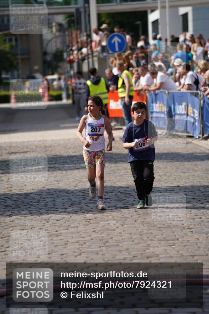 13.06.2025 - Holstenköstenlauf Felixshl http://msf.ph/oto/7924321 13.06.2025 16:10:53 Laufen 206, 207, 208 meine-sportfotos.de