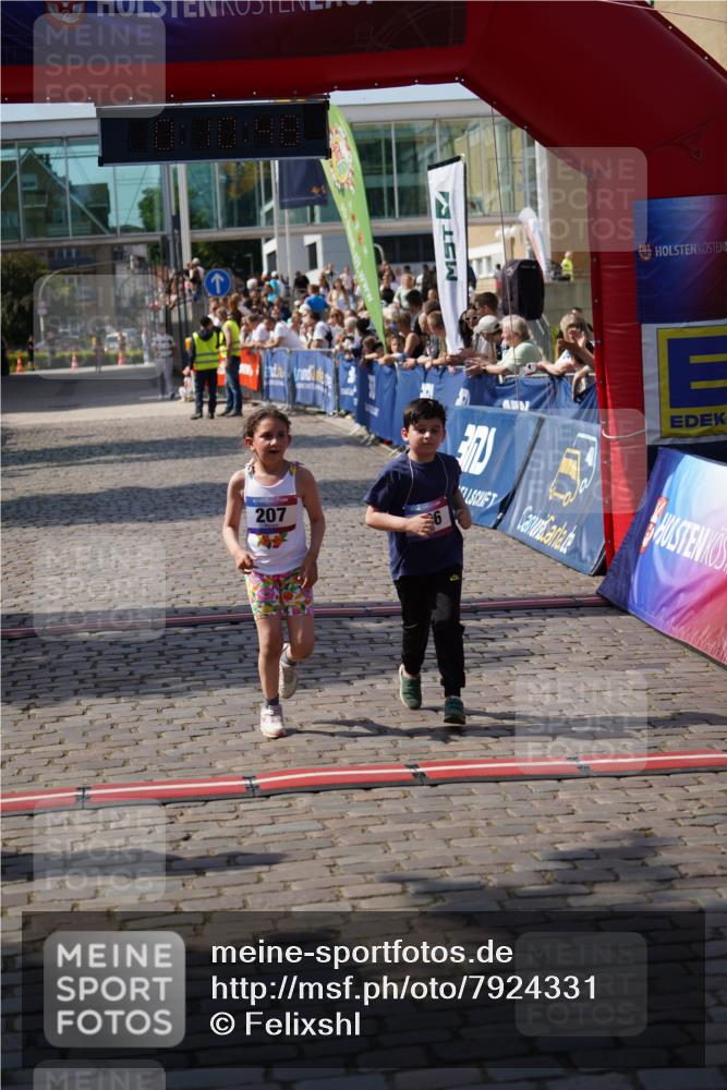 13.06.2025 - Holstenköstenlauf Felixshl http://msf.ph/oto/7924331 13.06.2025 16:10:57 Laufen 206, 207 meine-sportfotos.de