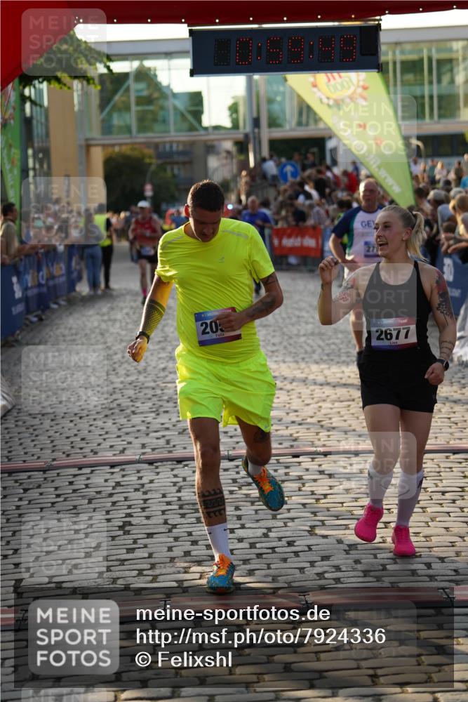 13.06.2025 - Holstenköstenlauf Felixshl http://msf.ph/oto/7924336 13.06.2025 19:59:48 Laufen 2050, 2440, 2628, 2677, 2715, 3235, 3599, 3797, 3798, 3801 meine-sportfotos.de