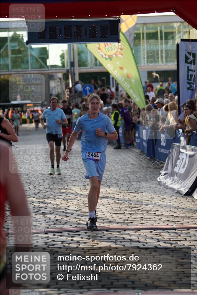 13.06.2025 - Holstenköstenlauf Felixshl http://msf.ph/oto/7924362 13.06.2025 20:00:00 Laufen 2494, 2495, 3235, 3248, 3797, 3798, 3836 meine-sportfotos.de