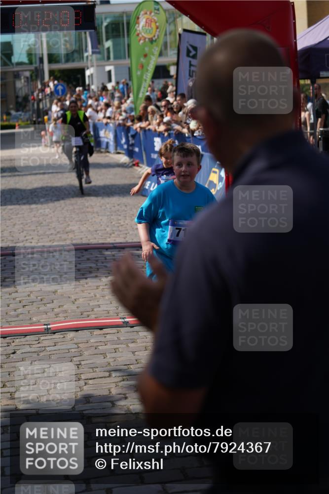 13.06.2025 - Holstenköstenlauf Felixshl http://msf.ph/oto/7924367 13.06.2025 16:12:12 Laufen 710, 715 meine-sportfotos.de