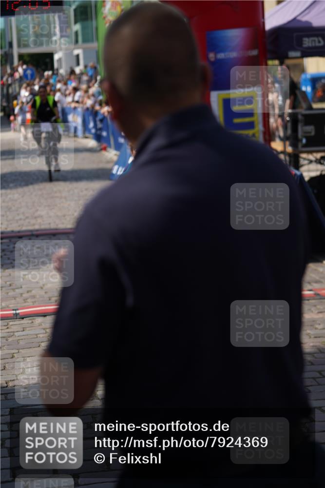 13.06.2025 - Holstenköstenlauf Felixshl http://msf.ph/oto/7924369 13.06.2025 16:12:12 Laufen 710, 715 meine-sportfotos.de