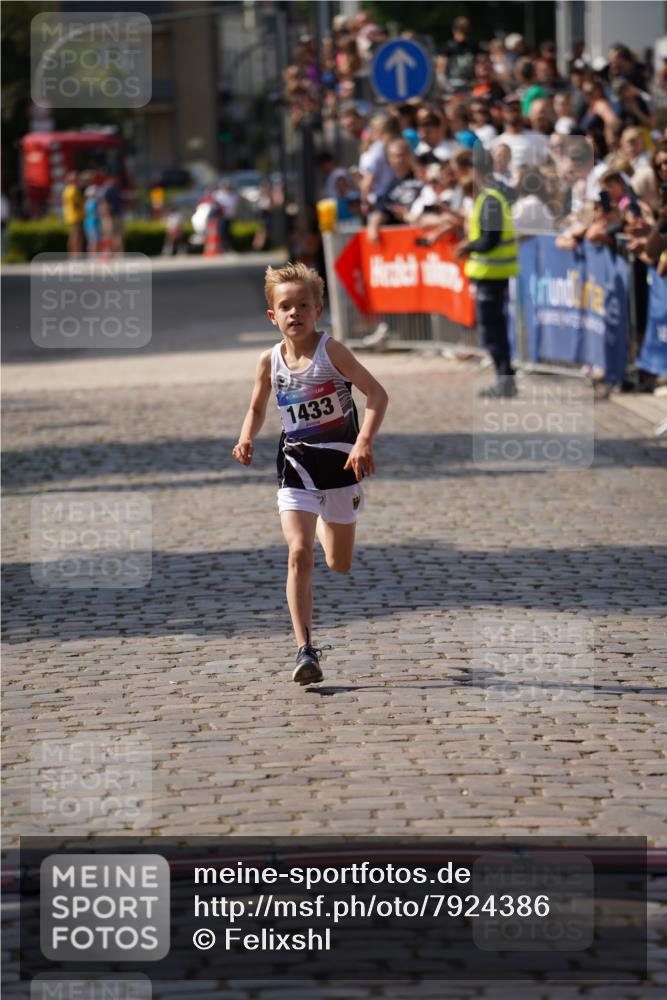 13.06.2025 - Holstenköstenlauf Felixshl http://msf.ph/oto/7924386 13.06.2025 16:19:53 Laufen 1433 meine-sportfotos.de