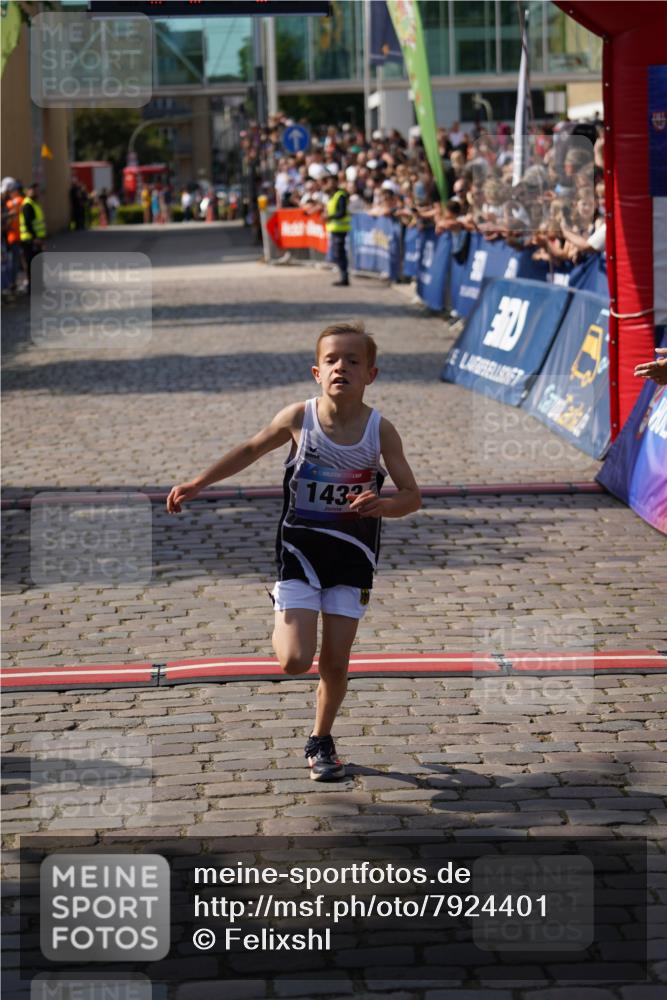 13.06.2025 - Holstenköstenlauf Felixshl http://msf.ph/oto/7924401 13.06.2025 16:19:55 Laufen 1433 meine-sportfotos.de