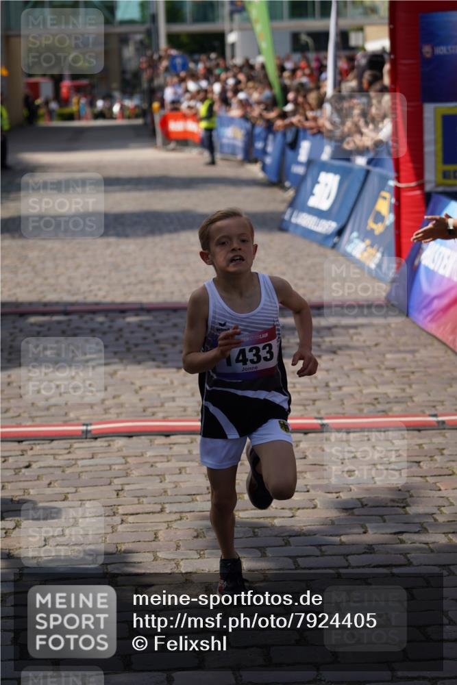 13.06.2025 - Holstenköstenlauf Felixshl http://msf.ph/oto/7924405 13.06.2025 16:19:55 Laufen 1433 meine-sportfotos.de