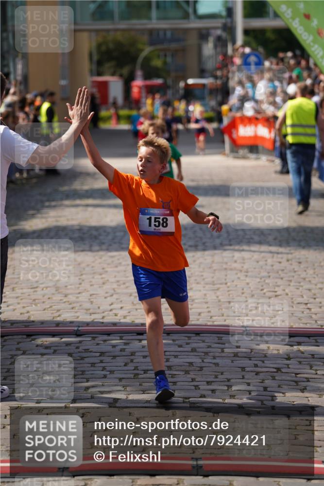 13.06.2025 - Holstenköstenlauf Felixshl http://msf.ph/oto/7924421 13.06.2025 16:20:19 Laufen 12, 158, 737, 1137, 1140, 1280, 1333 meine-sportfotos.de