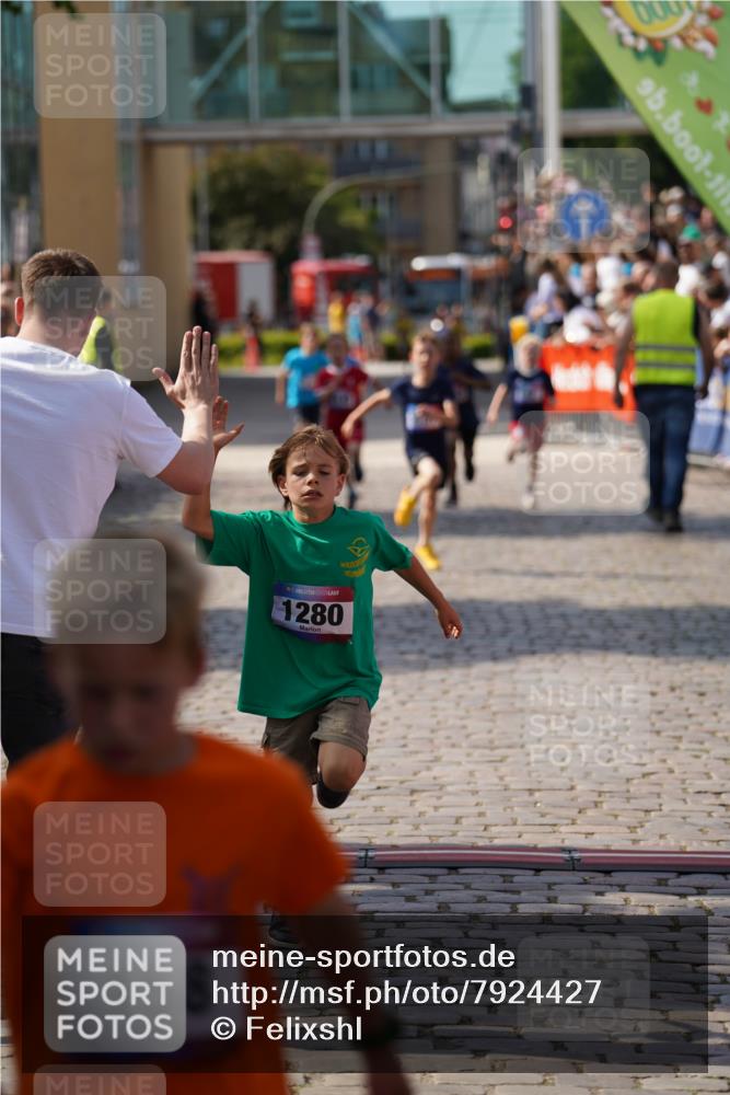 13.06.2025 - Holstenköstenlauf Felixshl http://msf.ph/oto/7924427 13.06.2025 16:20:21 Laufen 11, 12, 158, 737, 1137, 1140, 1280, 1333 meine-sportfotos.de