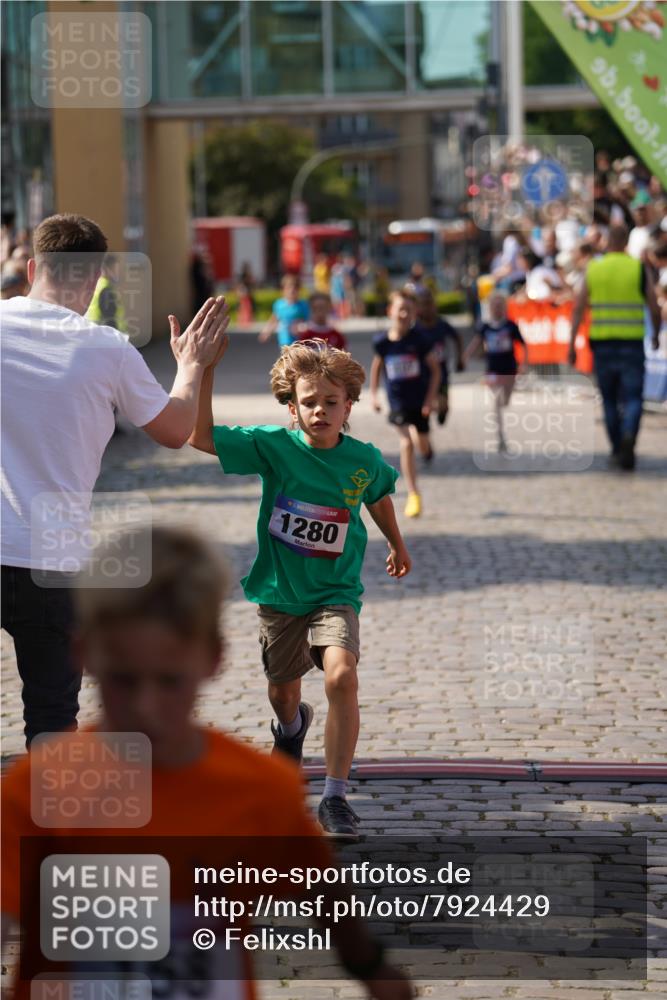 13.06.2025 - Holstenköstenlauf Felixshl http://msf.ph/oto/7924429 13.06.2025 16:20:21 Laufen 11, 12, 158, 737, 1137, 1140, 1280, 1333 meine-sportfotos.de