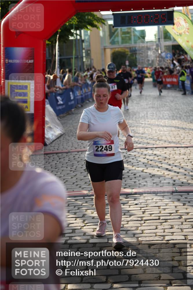 13.06.2025 - Holstenköstenlauf Felixshl http://msf.ph/oto/7924430 13.06.2025 20:00:24 Laufen 2067, 2340, 2360, 3083, 3187 meine-sportfotos.de