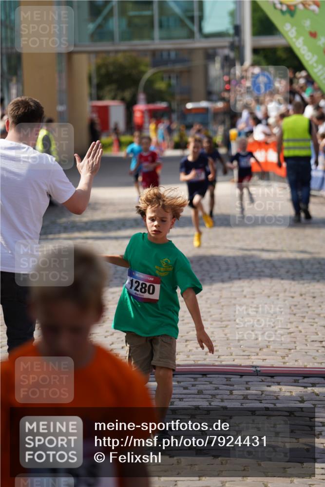 13.06.2025 - Holstenköstenlauf Felixshl http://msf.ph/oto/7924431 13.06.2025 16:20:21 Laufen 11, 12, 158, 737, 1137, 1140, 1280, 1333 meine-sportfotos.de