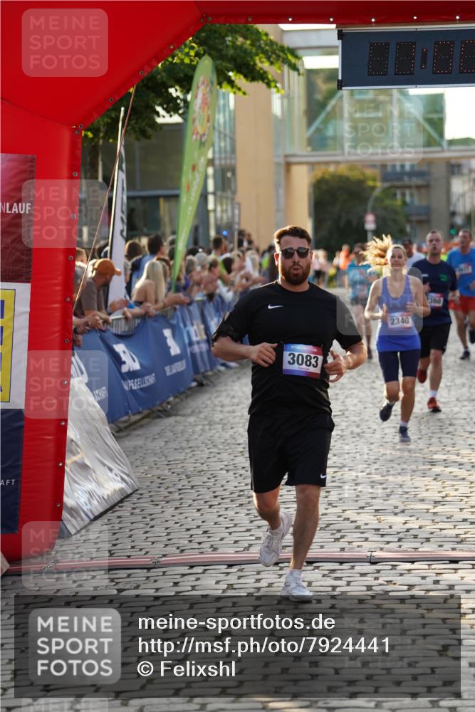 13.06.2025 - Holstenköstenlauf Felixshl http://msf.ph/oto/7924441 13.06.2025 20:00:29 Laufen 2067, 2237, 2260, 2261, 2340, 2341, 2360, 3083, 3623, 3763 meine-sportfotos.de