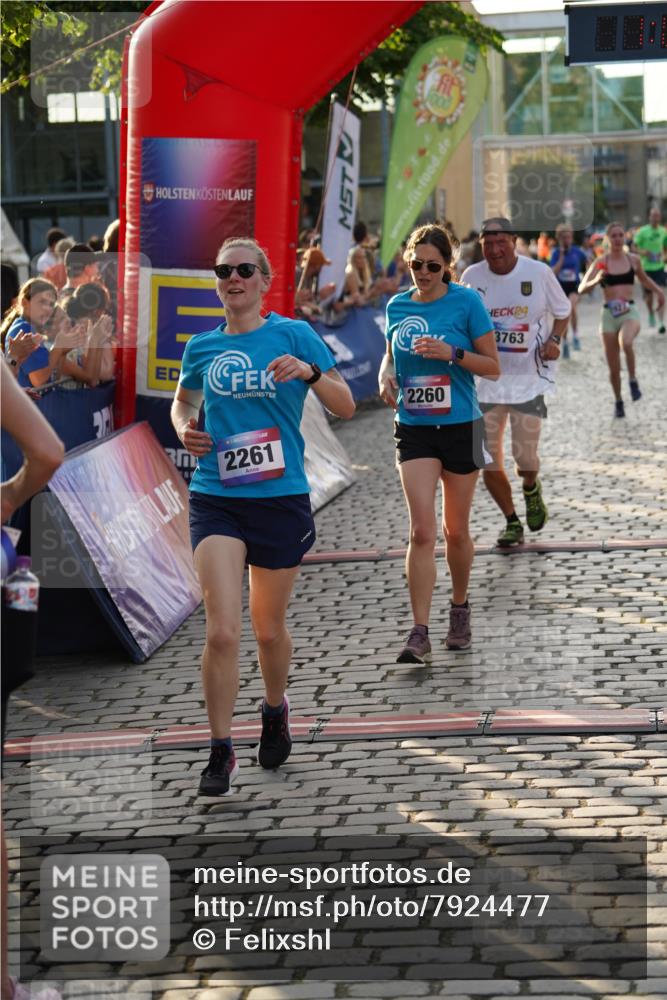13.06.2025 - Holstenköstenlauf Felixshl http://msf.ph/oto/7924477 13.06.2025 20:00:37 Laufen 2111, 2140, 2237, 2260, 2261, 2341, 2927, 3576, 3623, 3763, 3985 meine-sportfotos.de