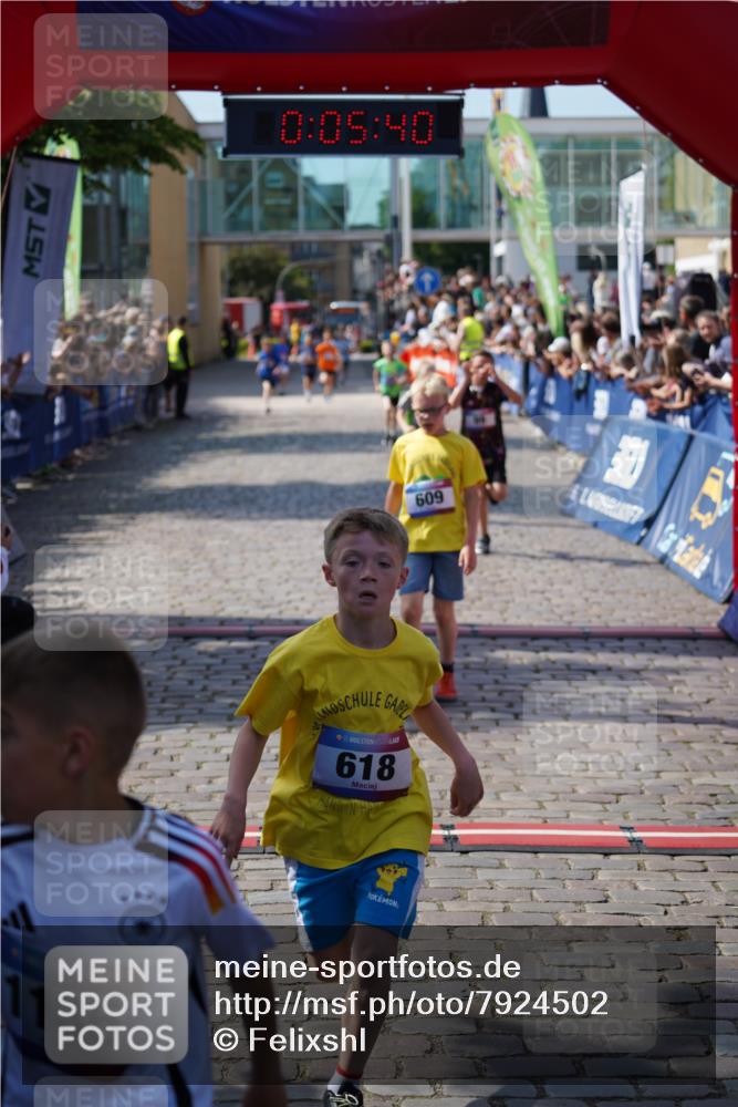 13.06.2025 - Holstenköstenlauf Felixshl http://msf.ph/oto/7924502 13.06.2025 16:20:41 Laufen 99, 157, 217, 498, 609, 618, 1135, 1398, 1427 meine-sportfotos.de