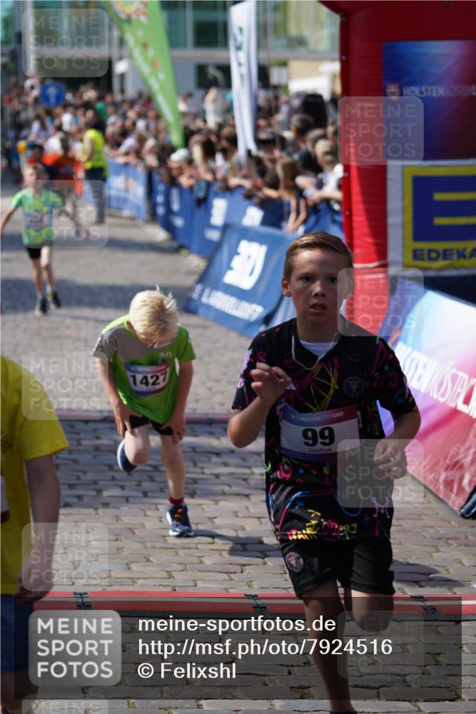 13.06.2025 - Holstenköstenlauf Felixshl http://msf.ph/oto/7924516 13.06.2025 16:20:44 Laufen 99, 157, 217, 228, 344, 498, 609, 618, 889, 1338, 1398, 1427 meine-sportfotos.de