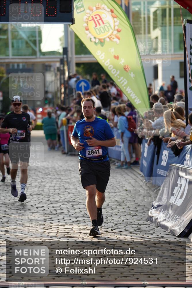 13.06.2025 - Holstenköstenlauf Felixshl http://msf.ph/oto/7924531 13.06.2025 20:01:05 Laufen 2380, 2406, 2728, 2763, 2841, 3138 meine-sportfotos.de