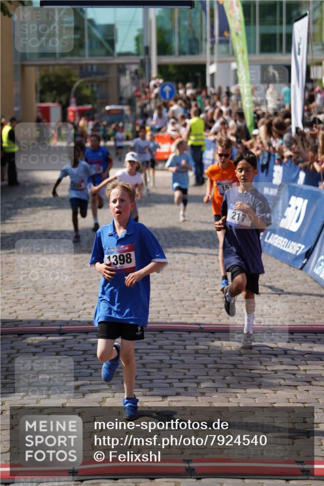 13.06.2025 - Holstenköstenlauf Felixshl http://msf.ph/oto/7924540 13.06.2025 16:20:49 Laufen 157, 217, 228, 344, 357, 498, 889, 1001, 1338, 1398 meine-sportfotos.de