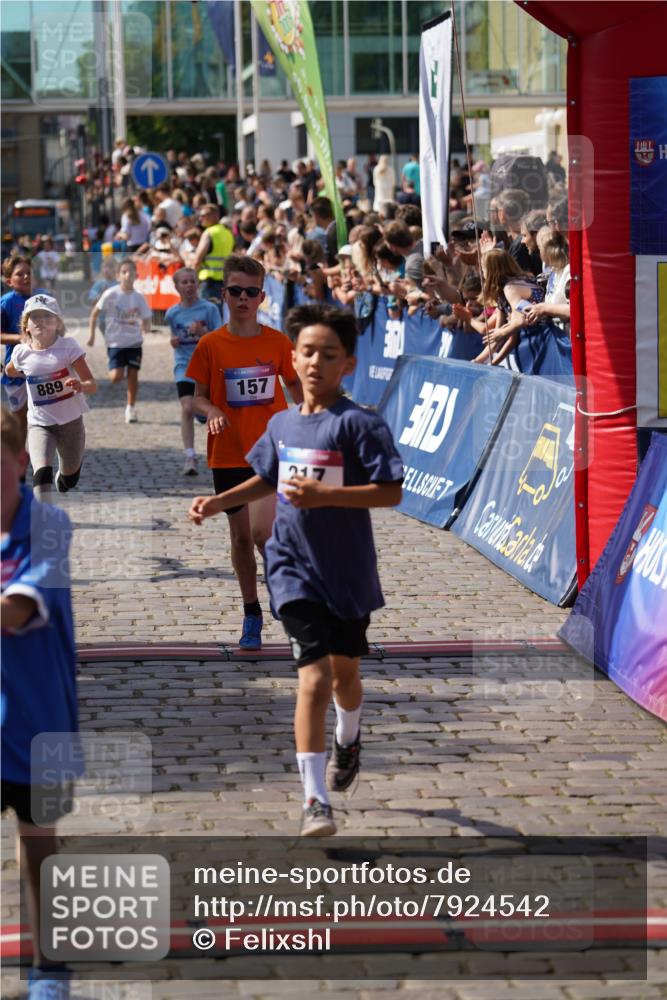 13.06.2025 - Holstenköstenlauf Felixshl http://msf.ph/oto/7924542 13.06.2025 16:20:49 Laufen 157, 217, 228, 344, 357, 498, 889, 1001, 1338, 1398 meine-sportfotos.de