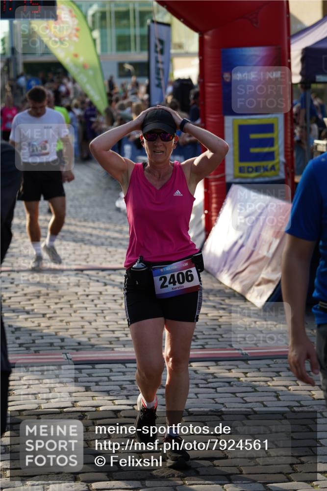 13.06.2025 - Holstenköstenlauf Felixshl http://msf.ph/oto/7924561 13.06.2025 20:01:14 Laufen 2406, 2763, 2766, 2889, 3138, 3170, 3174, 3934, 3986 meine-sportfotos.de