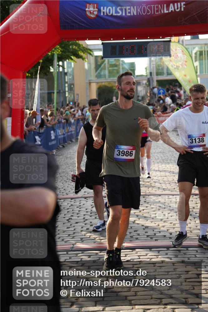 13.06.2025 - Holstenköstenlauf Felixshl http://msf.ph/oto/7924583 13.06.2025 20:01:18 Laufen 2766, 2889, 3170, 3174, 3934, 3986 meine-sportfotos.de