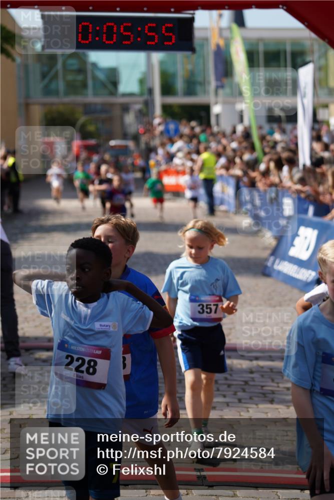13.06.2025 - Holstenköstenlauf Felixshl http://msf.ph/oto/7924584 13.06.2025 16:20:56 Laufen 344, 357, 358, 983, 993, 1001, 1054, 1143, 1144, 1277, 1338, 1397, 1415, 1849 meine-sportfotos.de