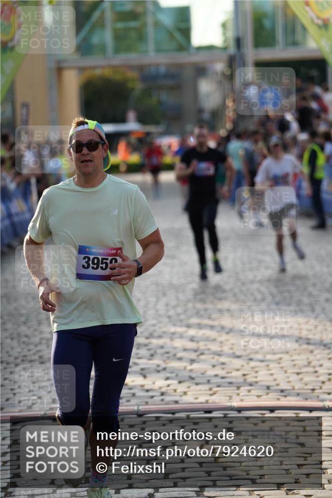 13.06.2025 - Holstenköstenlauf Felixshl http://msf.ph/oto/7924620 13.06.2025 20:01:28 Laufen 2439, 3782, 3959 meine-sportfotos.de