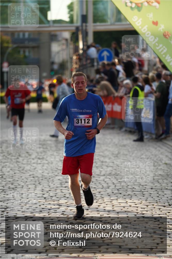 13.06.2025 - Holstenköstenlauf Felixshl http://msf.ph/oto/7924624 13.06.2025 20:01:38 Laufen 3112 meine-sportfotos.de