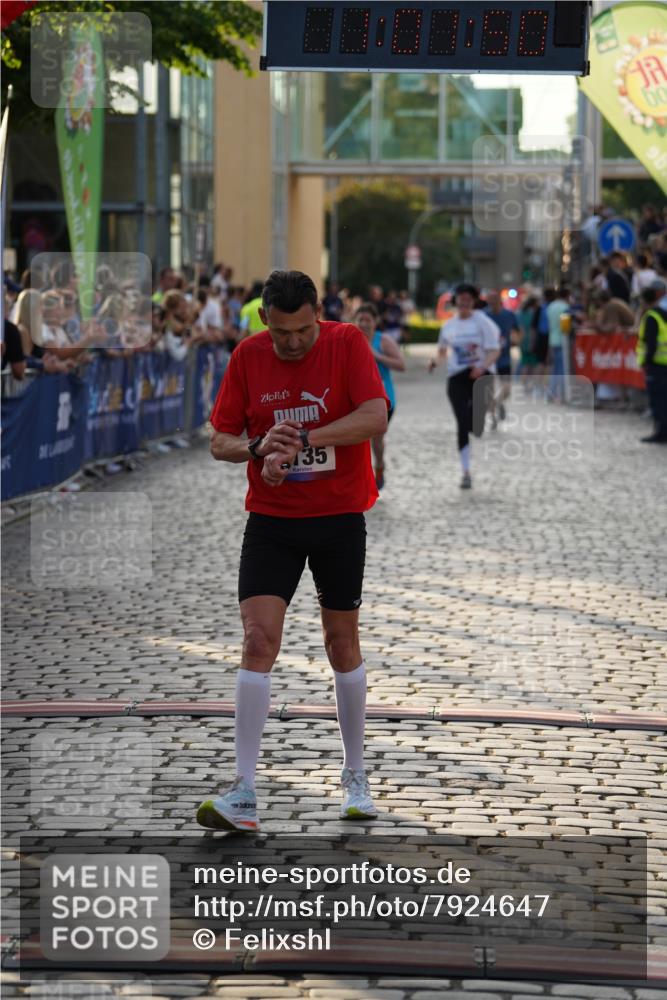 13.06.2025 - Holstenköstenlauf Felixshl http://msf.ph/oto/7924647 13.06.2025 20:01:49 Laufen 2135, 2536, 3883, 3933 meine-sportfotos.de