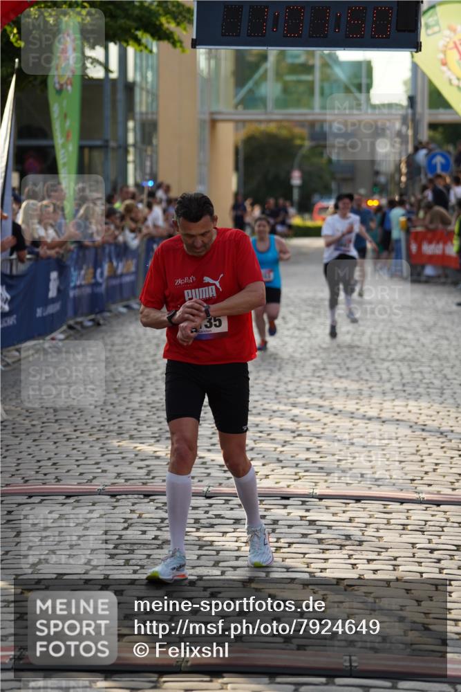 13.06.2025 - Holstenköstenlauf Felixshl http://msf.ph/oto/7924649 13.06.2025 20:01:49 Laufen 2135, 2536, 3883, 3933 meine-sportfotos.de