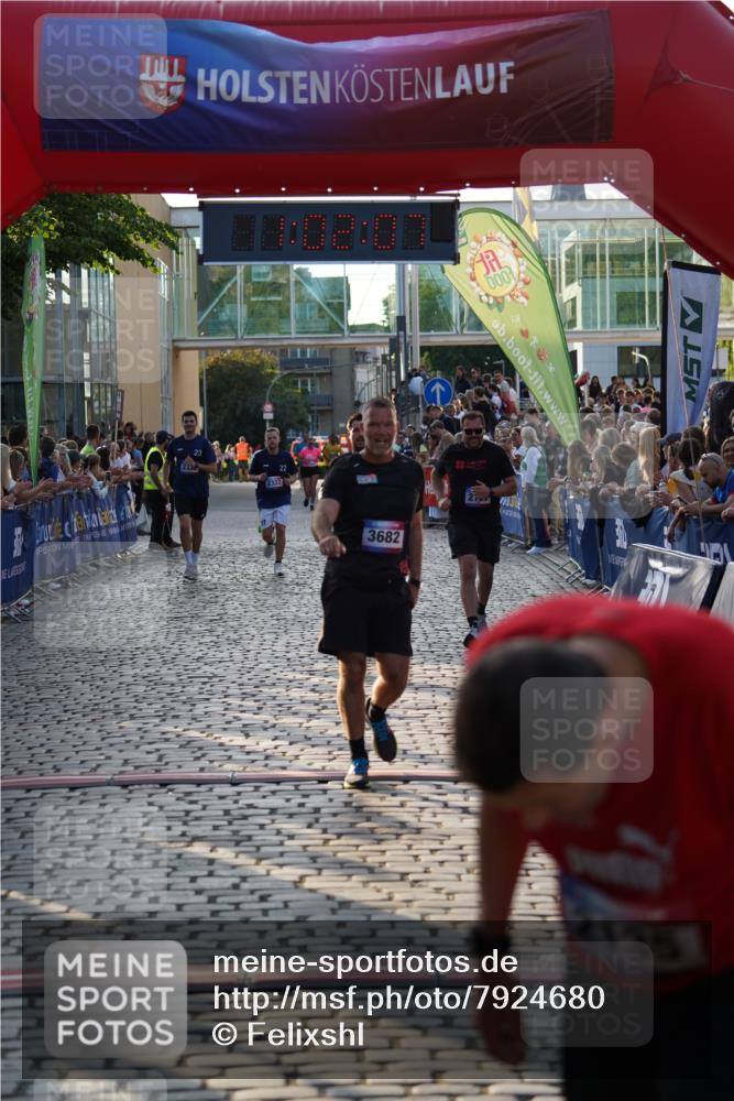 13.06.2025 - Holstenköstenlauf Felixshl http://msf.ph/oto/7924680 13.06.2025 20:02:07 Laufen 2078, 2127, 2336, 2337, 3682 meine-sportfotos.de