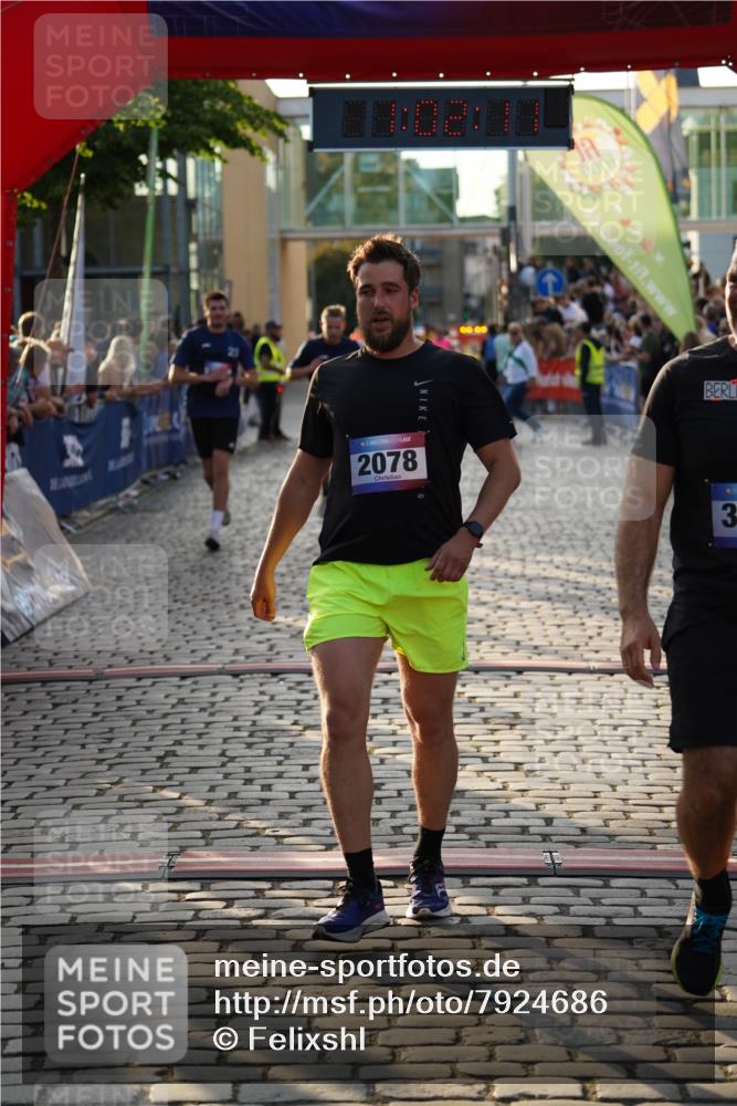 13.06.2025 - Holstenköstenlauf Felixshl http://msf.ph/oto/7924686 13.06.2025 20:02:10 Laufen 2078, 2127, 2275, 2336, 2337, 3682 meine-sportfotos.de