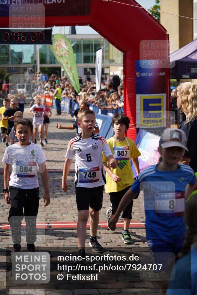 13.06.2025 - Holstenköstenlauf Felixshl http://msf.ph/oto/7924707 13.06.2025 16:21:21 Laufen 8, 54, 161, 350, 362, 471, 477, 485, 487, 557, 613, 617, 733, 749, 882, 893, 990, 1072, 1139, 1176, 1434, 1937 meine-sportfotos.de