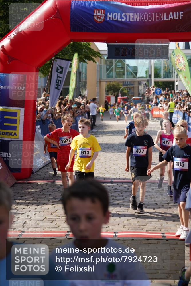 13.06.2025 - Holstenköstenlauf Felixshl http://msf.ph/oto/7924723 13.06.2025 16:21:24 Laufen 161, 471, 477, 484, 485, 487, 613, 626, 733, 877, 990, 1072, 1139, 1176, 1434, 1937 meine-sportfotos.de