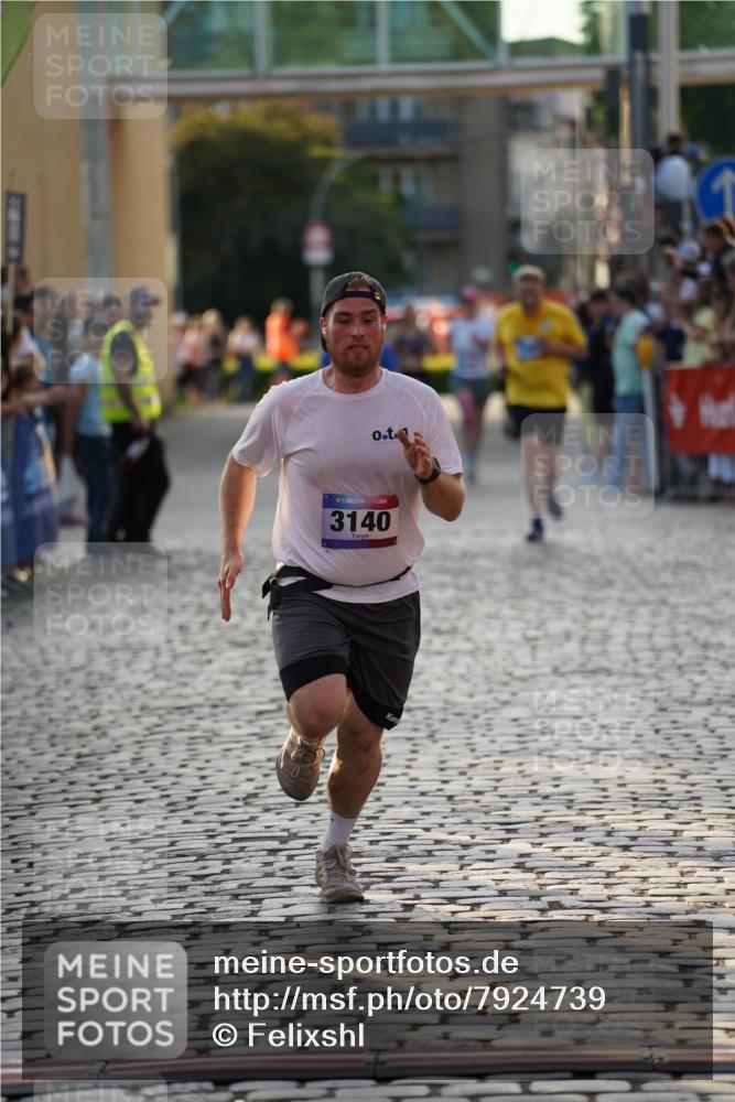 13.06.2025 - Holstenköstenlauf Felixshl http://msf.ph/oto/7924739 13.06.2025 20:02:41 Laufen 3068, 3140 meine-sportfotos.de