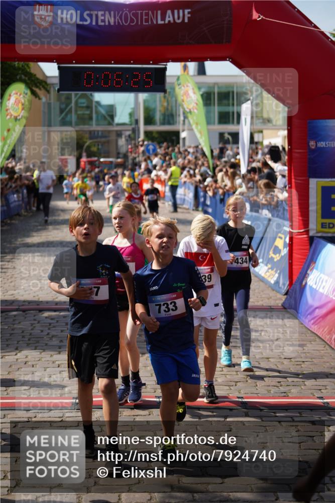 13.06.2025 - Holstenköstenlauf Felixshl http://msf.ph/oto/7924740 13.06.2025 16:21:26 Laufen 161, 471, 477, 484, 485, 487, 613, 622, 626, 733, 877, 1064, 1072, 1134, 1139, 1228, 1434, 1937 meine-sportfotos.de