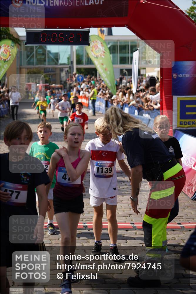 13.06.2025 - Holstenköstenlauf Felixshl http://msf.ph/oto/7924745 13.06.2025 16:21:28 Laufen 161, 334, 364, 484, 487, 622, 626, 628, 733, 877, 1058, 1064, 1072, 1134, 1228, 1434 meine-sportfotos.de