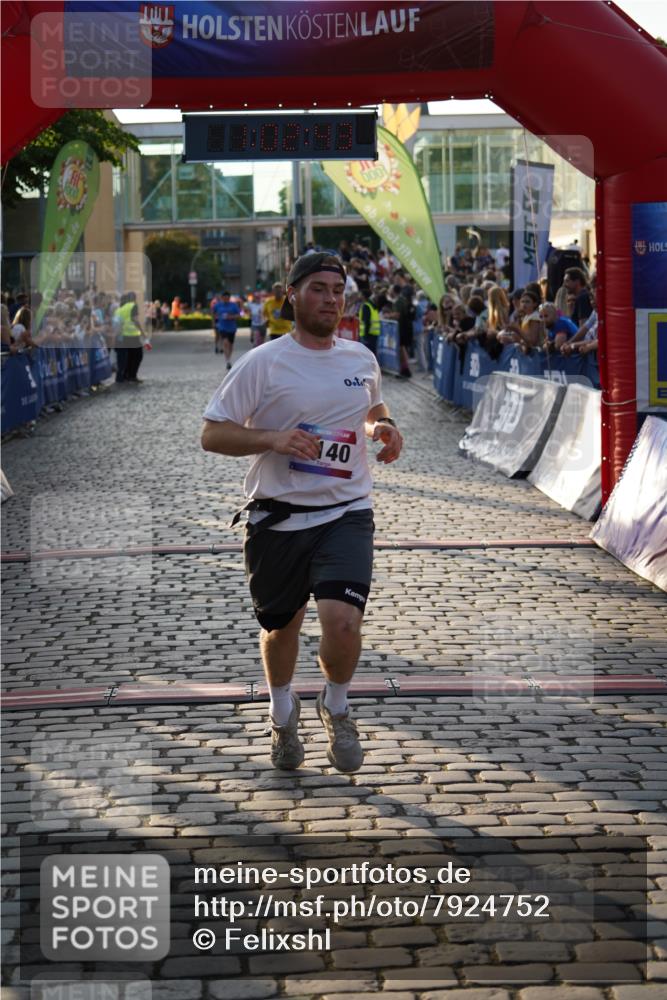 13.06.2025 - Holstenköstenlauf Felixshl http://msf.ph/oto/7924752 13.06.2025 20:02:42 Laufen 3068, 3113, 3140 meine-sportfotos.de