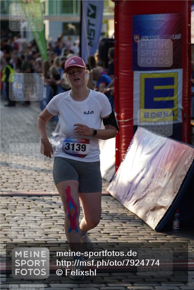 13.06.2025 - Holstenköstenlauf Felixshl http://msf.ph/oto/7924774 13.06.2025 20:02:53 Laufen 3068, 3113, 3139, 3942, 3951, 3953 meine-sportfotos.de