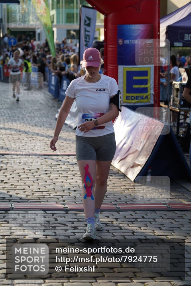 13.06.2025 - Holstenköstenlauf Felixshl http://msf.ph/oto/7924775 13.06.2025 20:02:54 Laufen 3113, 3139, 3942, 3951, 3953 meine-sportfotos.de
