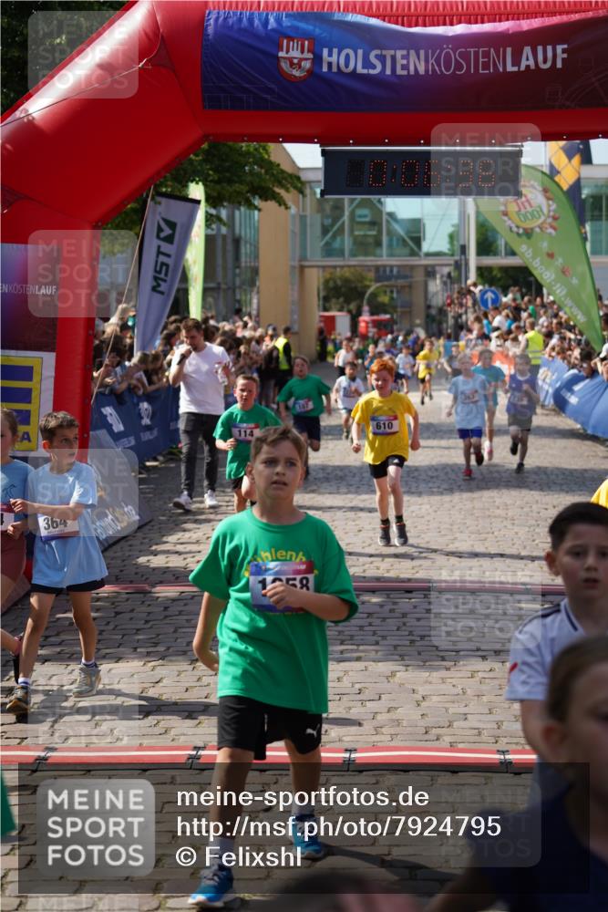 13.06.2025 - Holstenköstenlauf Felixshl http://msf.ph/oto/7924795 13.06.2025 16:21:37 Laufen 107, 114, 334, 363, 364, 610, 622, 627, 628, 735, 742, 757, 1058, 1064, 1134, 1224, 1228, 1326, 1335, 1931 meine-sportfotos.de