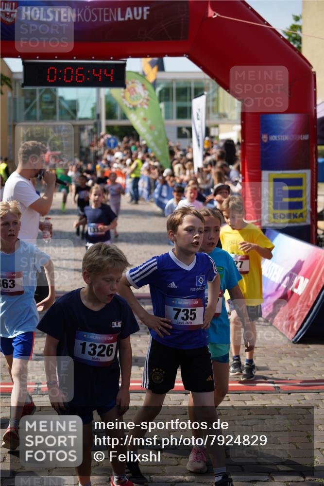 13.06.2025 - Holstenköstenlauf Felixshl http://msf.ph/oto/7924829 13.06.2025 16:21:45 Laufen 6, 104, 120, 219, 363, 472, 493, 627, 742, 753, 757, 876, 894, 1223, 1224, 1282, 1335, 1847, 1931 meine-sportfotos.de
