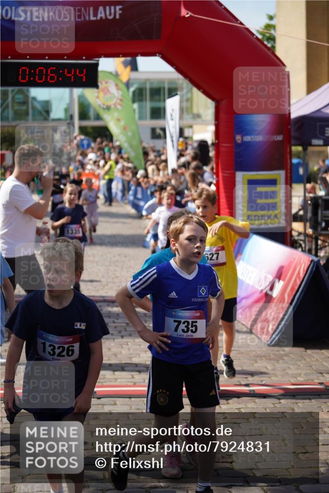 13.06.2025 - Holstenköstenlauf Felixshl http://msf.ph/oto/7924831 13.06.2025 16:21:45 Laufen 6, 104, 120, 219, 363, 472, 493, 627, 742, 753, 757, 876, 894, 1223, 1224, 1282, 1335, 1847, 1931 meine-sportfotos.de