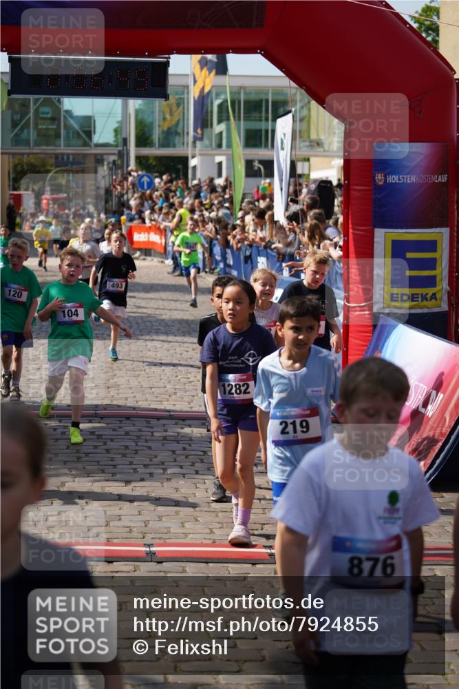 13.06.2025 - Holstenköstenlauf Felixshl http://msf.ph/oto/7924855 13.06.2025 16:21:51 Laufen 104, 111, 120, 219, 472, 475, 493, 620, 623, 721, 753, 875, 894, 982, 1173, 1177, 1223, 1282, 1325, 1847 meine-sportfotos.de