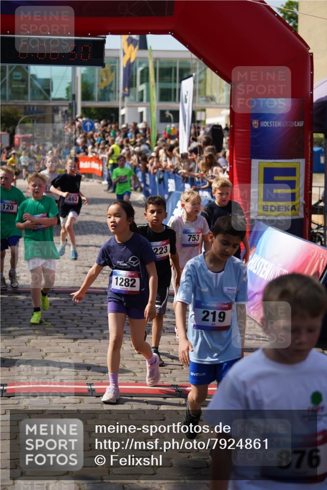 13.06.2025 - Holstenköstenlauf Felixshl http://msf.ph/oto/7924861 13.06.2025 16:21:51 Laufen 104, 111, 120, 219, 472, 475, 493, 620, 623, 721, 753, 875, 894, 982, 1173, 1177, 1223, 1282, 1325, 1847 meine-sportfotos.de