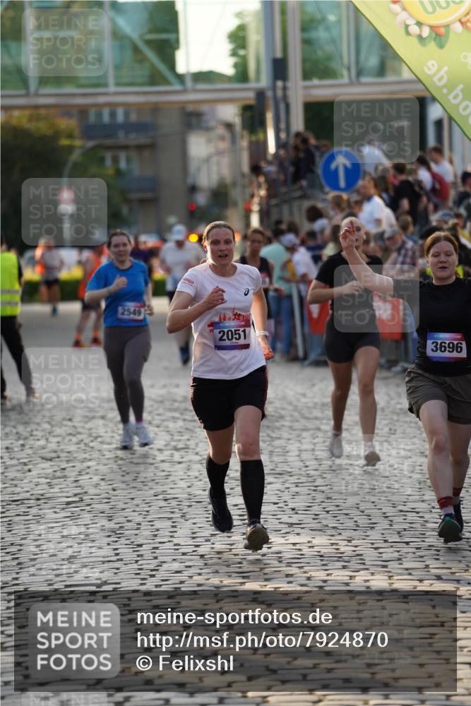 13.06.2025 - Holstenköstenlauf Felixshl http://msf.ph/oto/7924870 13.06.2025 20:03:35 Laufen 2051, 2245, 2549, 2570, 3696 meine-sportfotos.de