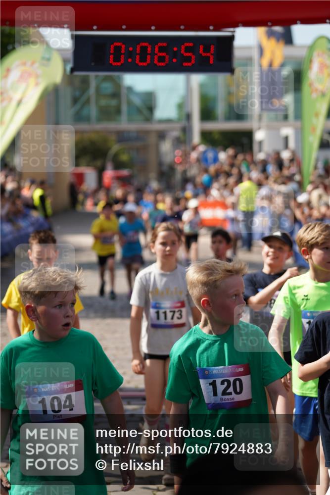 13.06.2025 - Holstenköstenlauf Felixshl http://msf.ph/oto/7924883 13.06.2025 16:21:55 Laufen 104, 111, 120, 475, 493, 494, 620, 623, 721, 748, 875, 888, 982, 984, 1005, 1173, 1177, 1325, 1819, 1847 meine-sportfotos.de