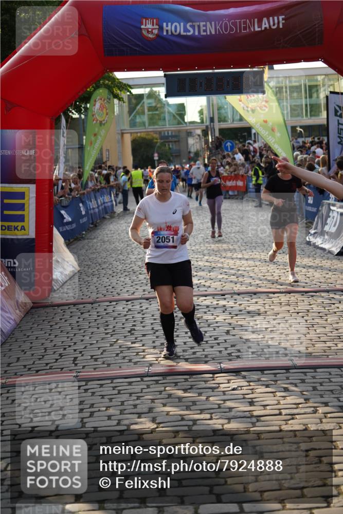 13.06.2025 - Holstenköstenlauf Felixshl http://msf.ph/oto/7924888 13.06.2025 20:03:39 Laufen 2051, 2245, 2549, 2570, 3696 meine-sportfotos.de