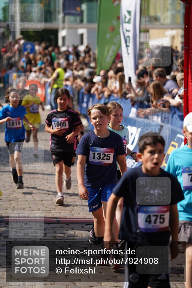 13.06.2025 - Holstenköstenlauf Felixshl http://msf.ph/oto/7924908 13.06.2025 16:22:01 Laufen 360, 494, 496, 620, 624, 629, 721, 748, 752, 888, 984, 1005, 1177, 1325, 1432, 1819, 1826, 1829 meine-sportfotos.de