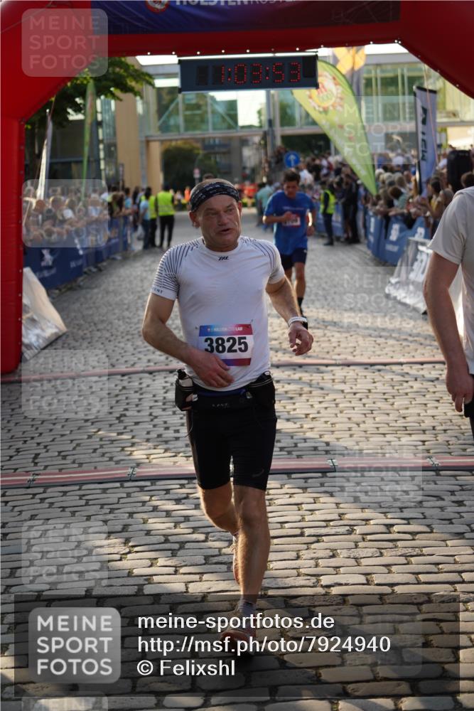 13.06.2025 - Holstenköstenlauf Felixshl http://msf.ph/oto/7924940 13.06.2025 20:03:52 Laufen 2708, 2820, 3109, 3825, 3932 meine-sportfotos.de